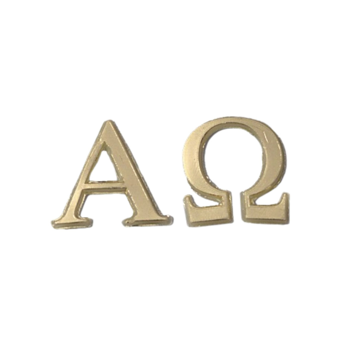 Alpha-und-Omega-Wachsdekor auf einer weißen Kerze angebracht
