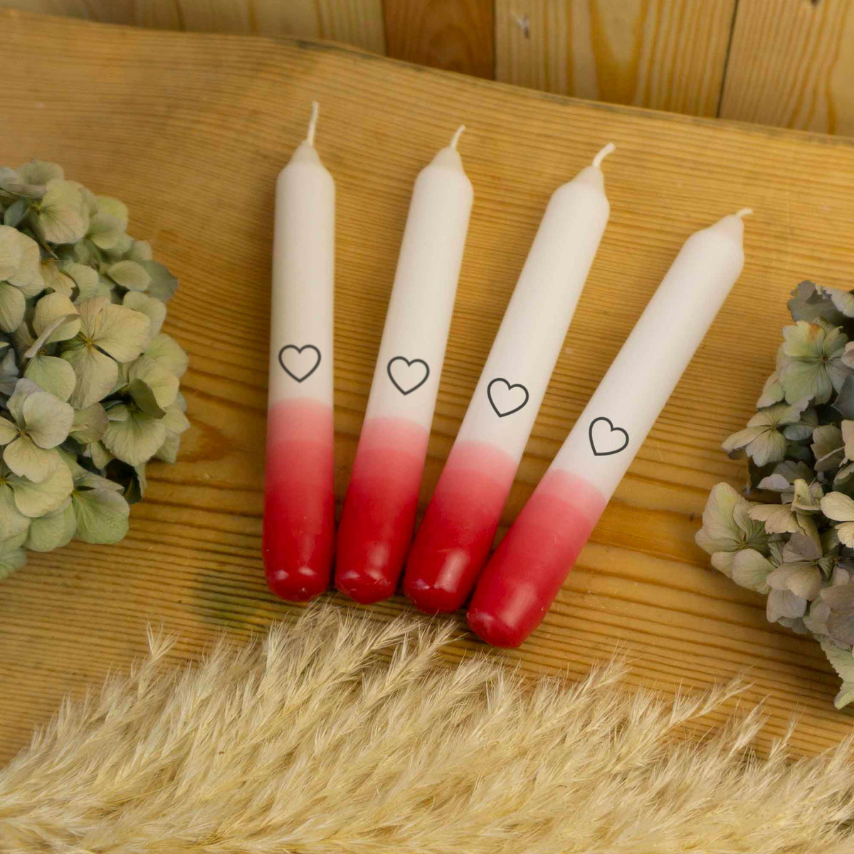 4er Set: Getauchte Stabkerzen | Rot mit Herz | 20 cm | Dip Dye | Glückskerze | Bunt | Geschenkidee