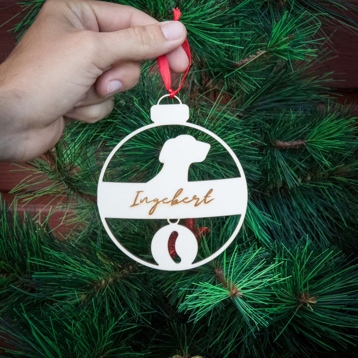 Weihnachtskugel aus Holz personalisiert mit Namen "Hund mit Halsband" ∅ 10 cm | Weihnachtsbaum Schmuck | Weihnachtsdeko | Christbaum