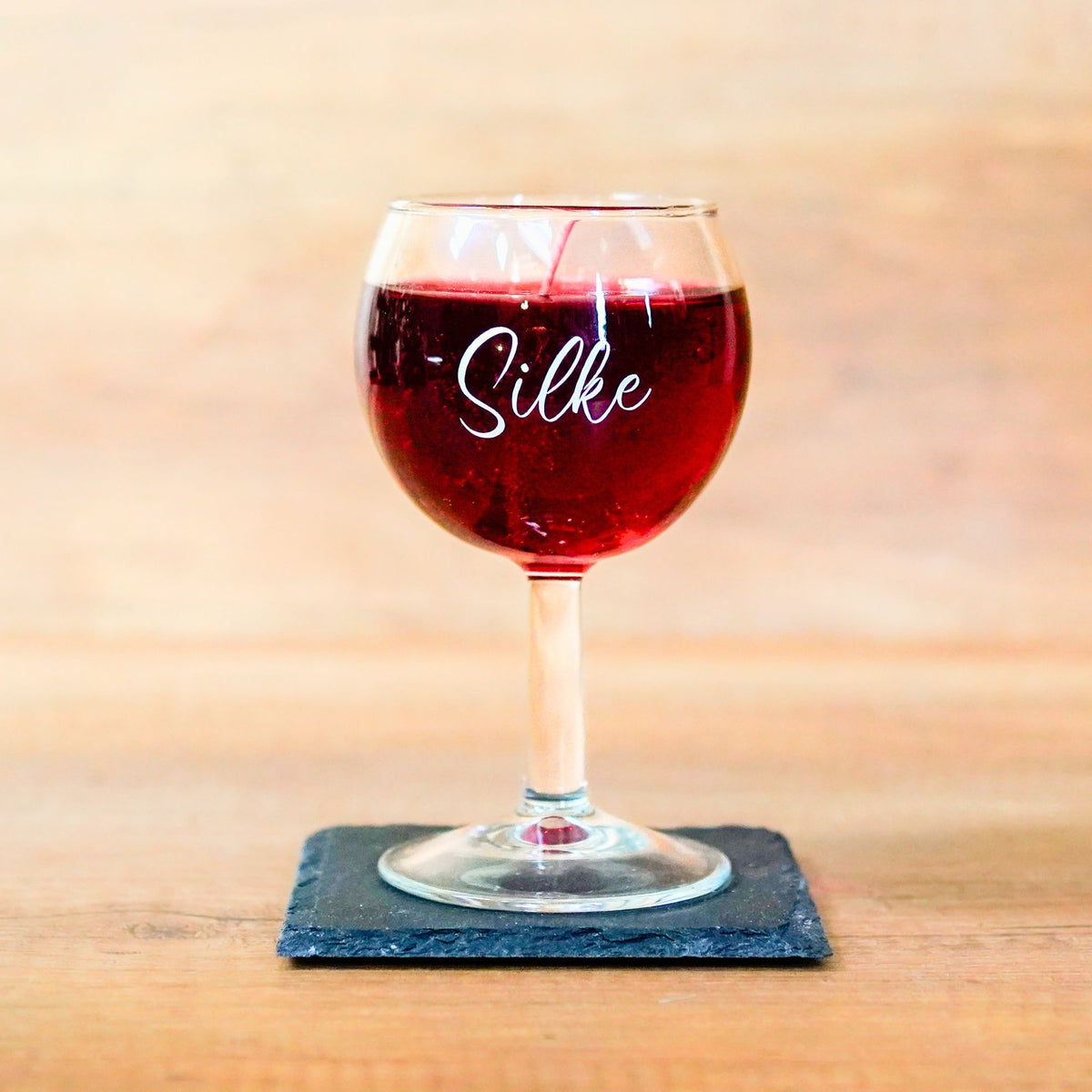 Rotwein Kerze im Glas – personalisiert mit Duft | Geschenkidee Weinliebhaber