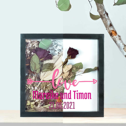 Kleiner schwarzer Brautstraußrahmen Love in Pink, Vergleich mit und ohne Trockenblumen